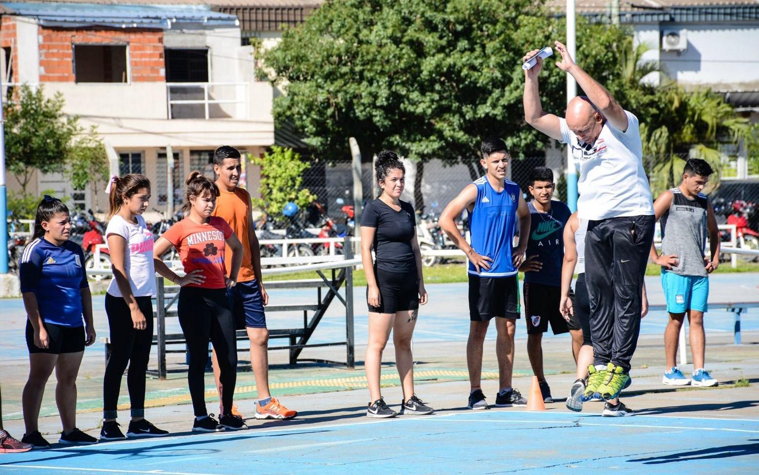 Clases gratuitas :ingreso a las fuerzas y profesorado de educación física 