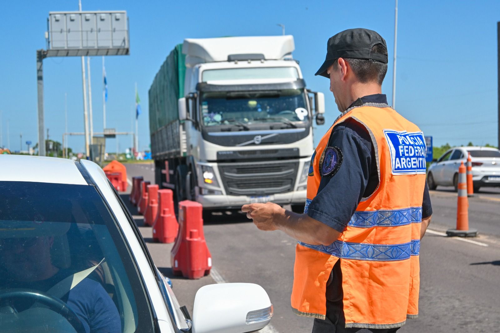*OPERATIVO VERANO: REFUERZAN CONTROLES VIALES Y PREVENTIVOS EN TODO EL CHACO*