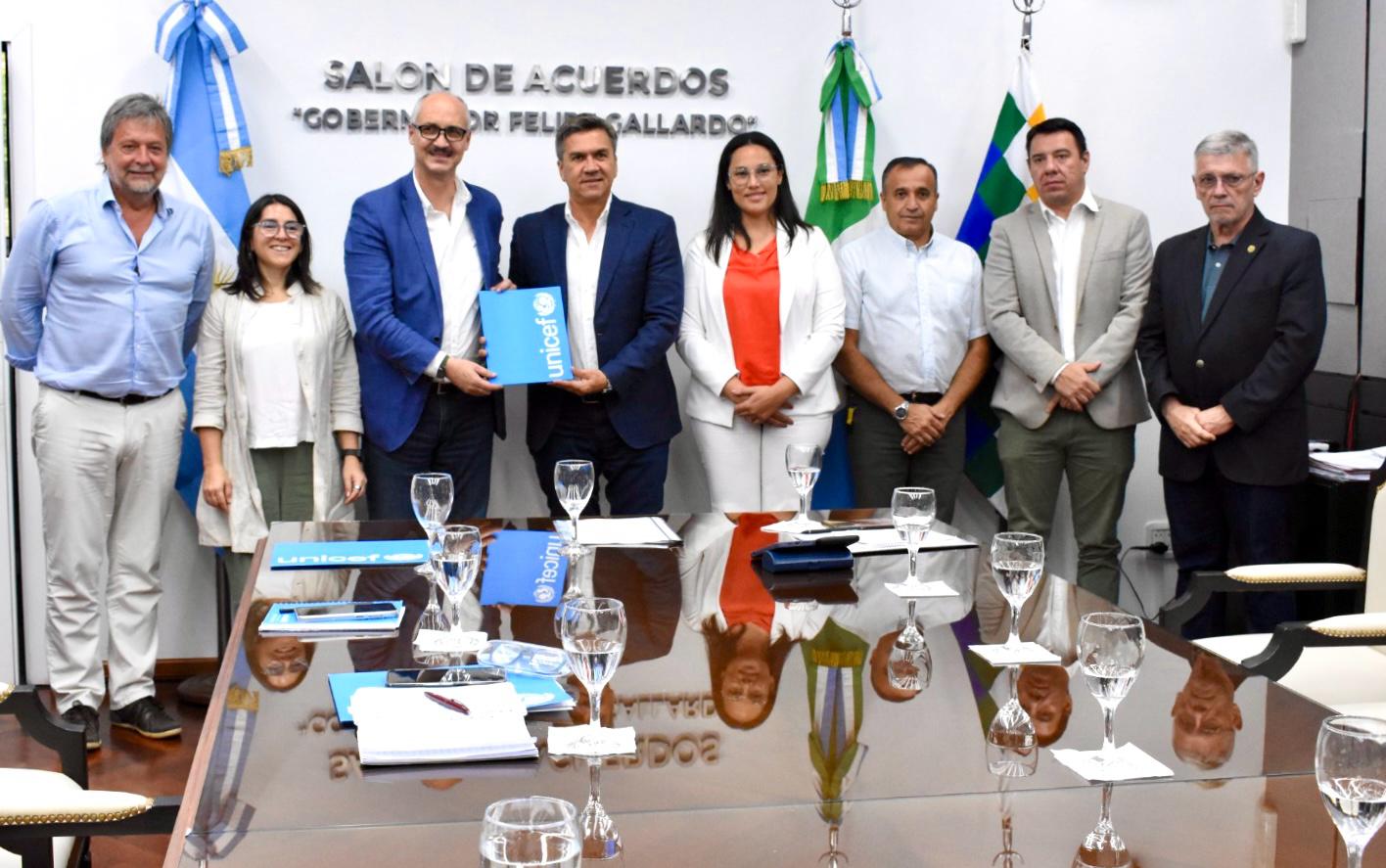 Está tarde: el gobierno del Chaco firmó junto a Unicef un convenio marco de cooperación 