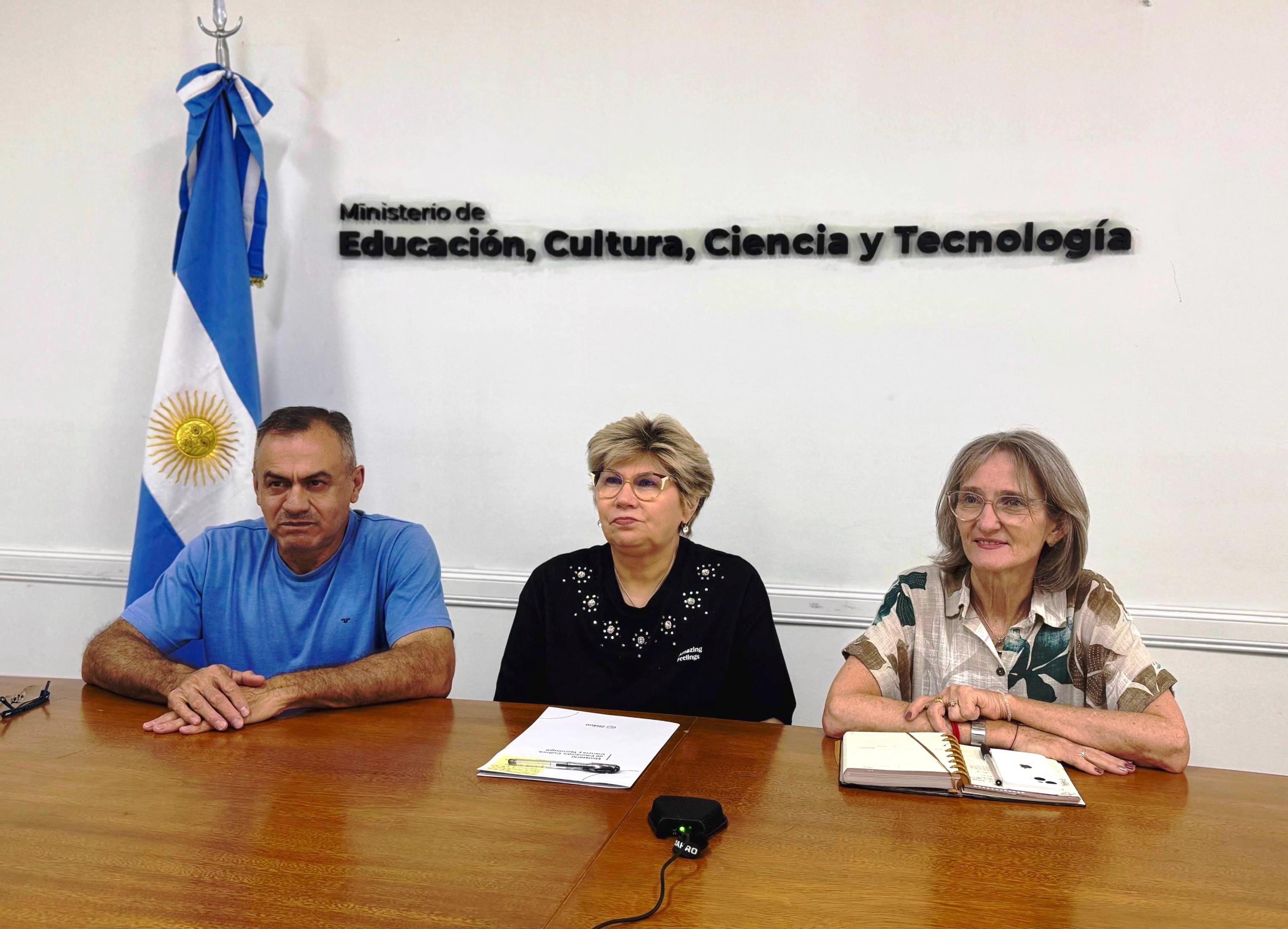 MÁS DE 9000 DOCENTES CHAQUEÑOS INICIARON  LA CAPACITACIÓN 