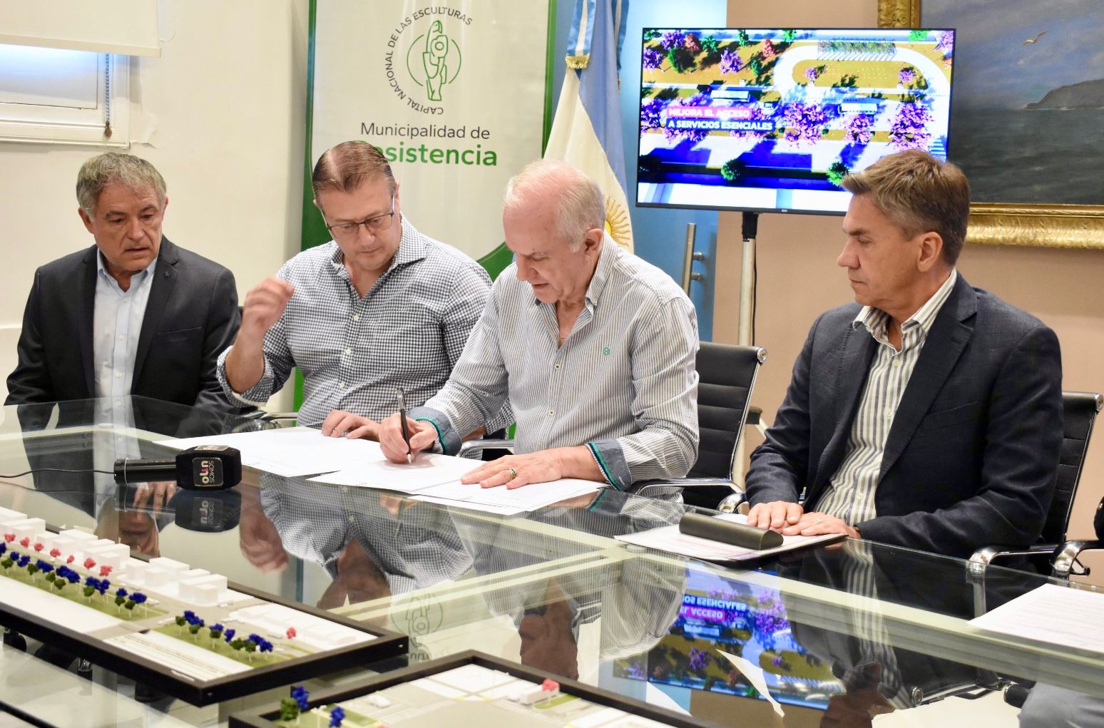 *OBRA HISTORICA: SE ANUNCIO LA RECONSTRUCCIÓN COMPLETA DE LA AVENIDA SOBERANIA NACIONAL -ISLAS MALVINAS*