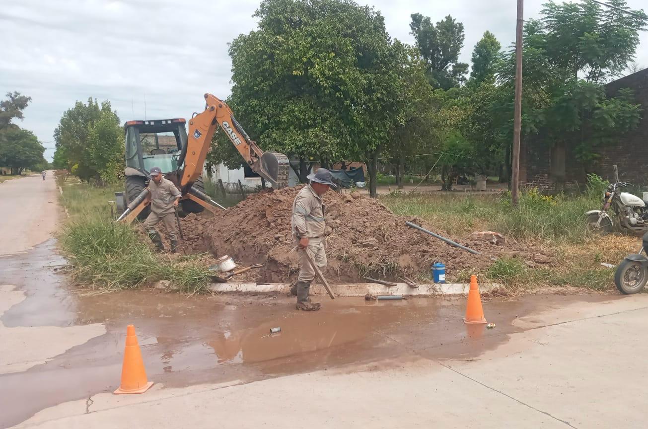 COLONIA ELISA: SAMEEP EJECUTA OBRAS CLAVES PARA MEJORAR LA PRESIÓN DE AGUA