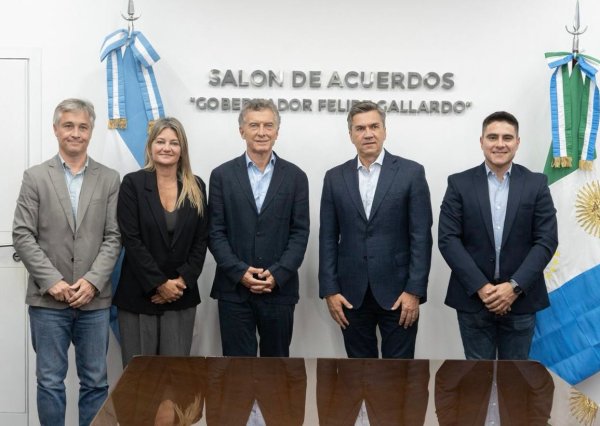 *ZDERO RECIBI&Oacute; AL EXPRESIDENTE DE LA NACI&Oacute;N MAURICIO MACRI*  