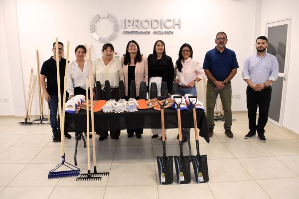 *IPRODICH ENTREG&Oacute; HERRAMIENTAS DE JARDINER&Iacute;A PARA FORTALECER LA FORMACI&Oacute;N LABORAL DE J&Oacute;VENES*