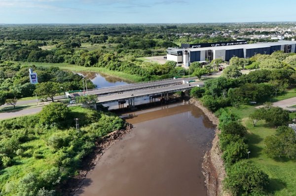 *CRECIDA DEL R&Iacute;O NEGRO: MONITOREO PERMANENTE Y COMPUERTAS ABIERTAS EN TODA LA CUENCA*
