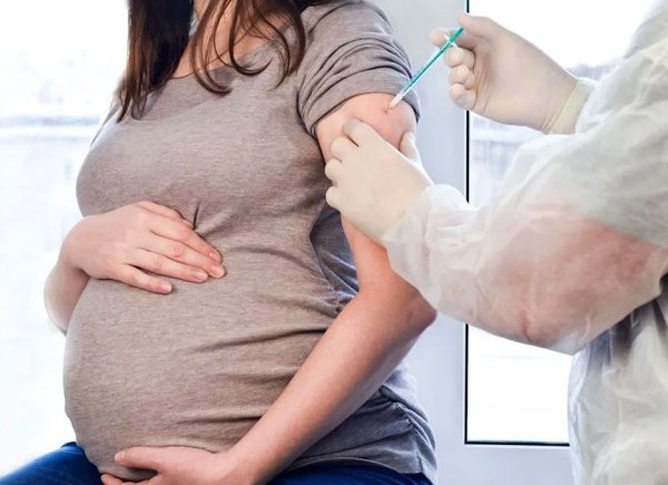 *SALUD INICI&Oacute; LA VACUNACI&Oacute;N CONTRA EL VIRUS SINCICIAL RESPIRATORIO EN TODA LA PROVINCIA*