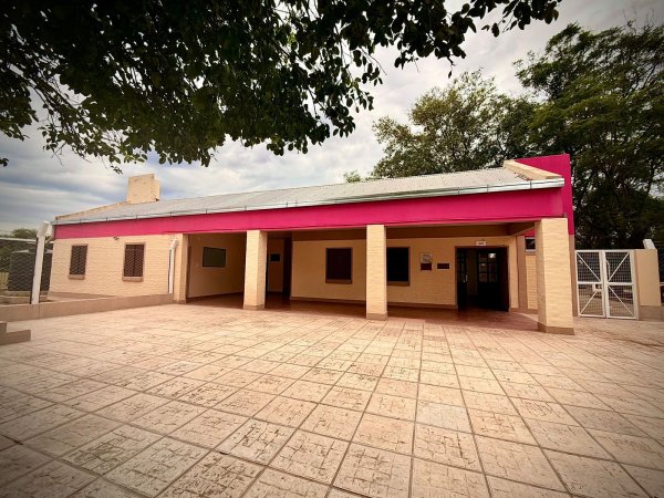 *CAMPO BEDOGNI: EL GOBERNADOR ZDERO INAUGUR&Oacute; EL NUEVO EDIFICIO ESCOLAR PARA LOS TRES NIVELES*