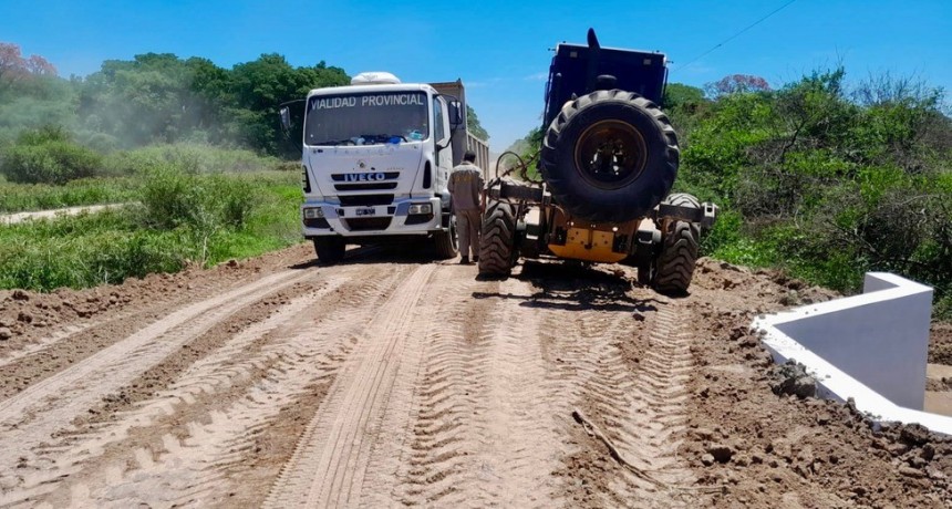 VIALIDAD PROVINCIAL TRABAJA EN LA CONSERVACIÓN DE RUTAS PROVINCIALES EN EL INTERIOR DEL CHACO